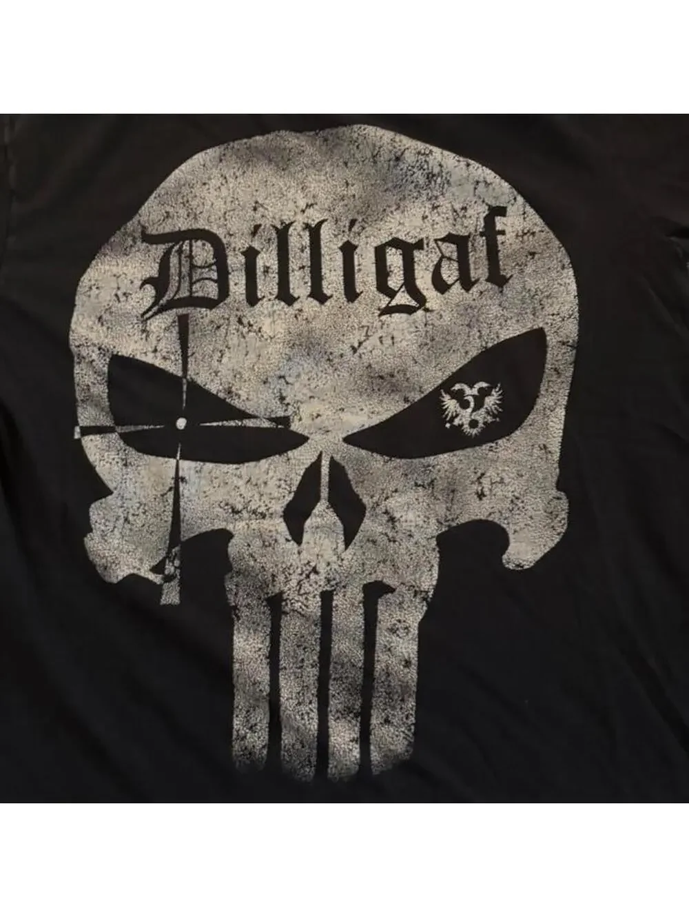 Dilligaf Skull Logo Graphic Tee Shirt “Does It Look Like I Give A F**k” XL